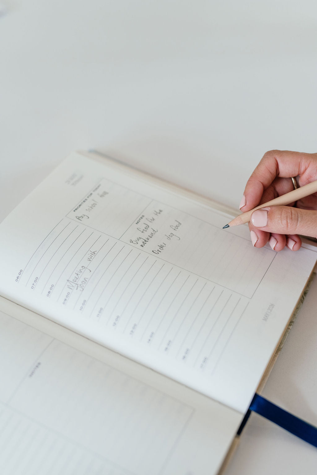 2026 Luxury Daily Planner - Navy